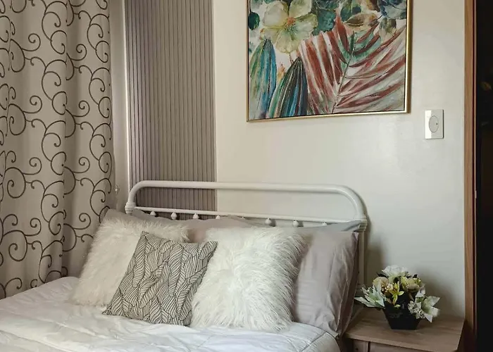 Relaxing 2br With Free Parking - Bay & Views *