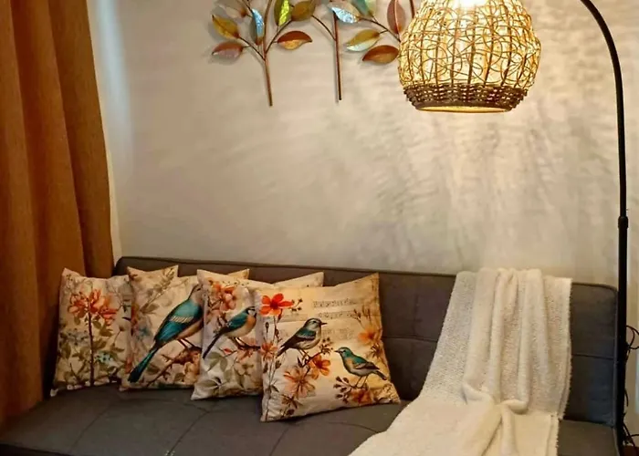 Relaxing 2br With Free Parking - Bay & Views * Manila